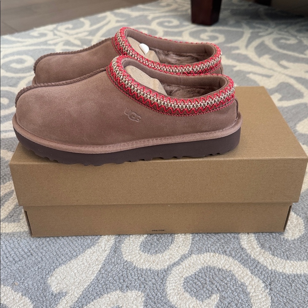 UGG® Tasman II Slippers SZ 6 - Picture 5 of 8